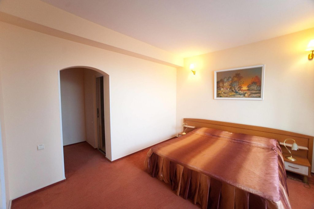 Hotel Class - 890