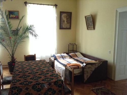 Classic Central Apartment - 94