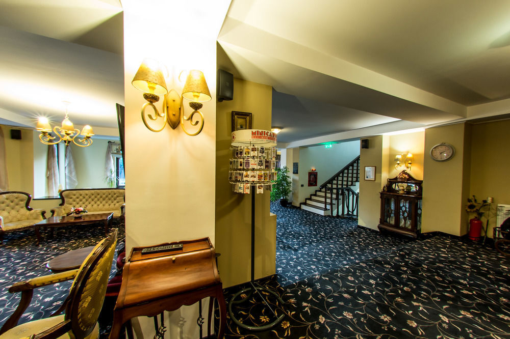 Hotel Classic Inn - 147