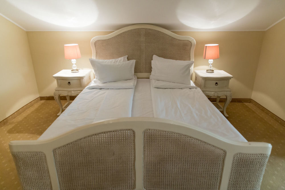 Hotel Classic Inn - 293
