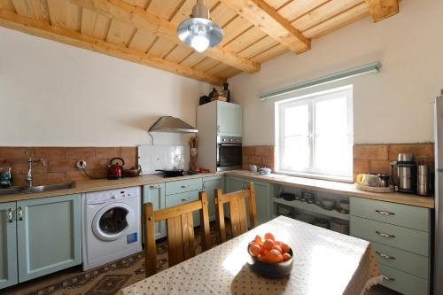Cloasterf Haus - 944