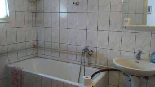 Coasta cu izvoare - 467