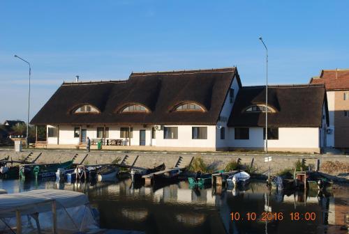 Delta Marina - 949