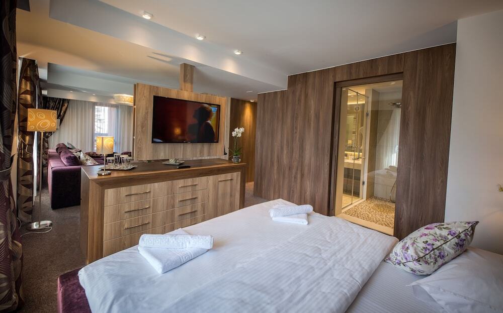 Eden Grand Resort - 387