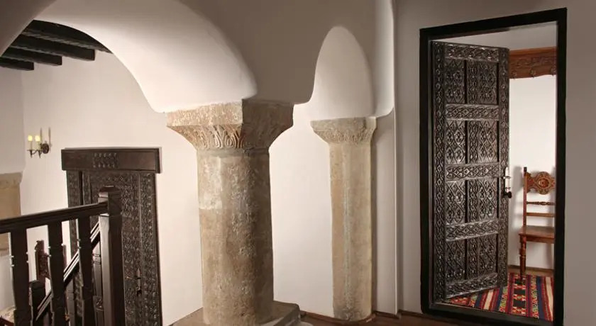 Conacul Maldar - 425