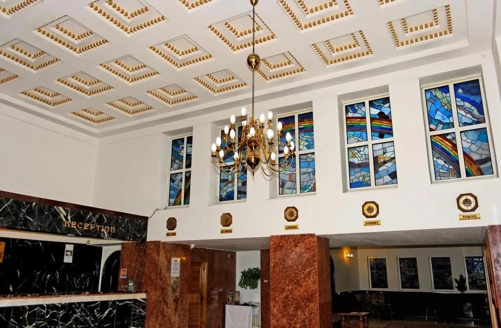 Coroana Hotel - 670