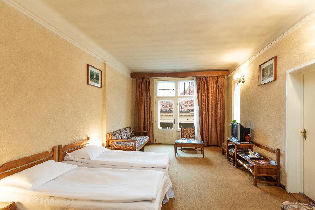 Coroana Hotel - 167