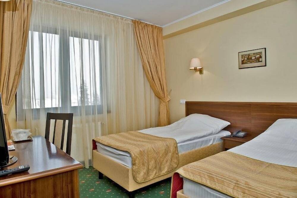 Coroana Brasovului - 590
