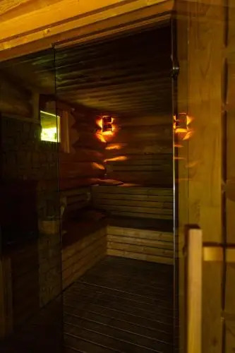Crossline Lodge - 781