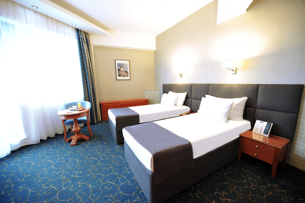 Crystal Palace Hotel - 603