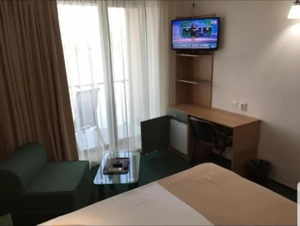 Delta Palace - 859