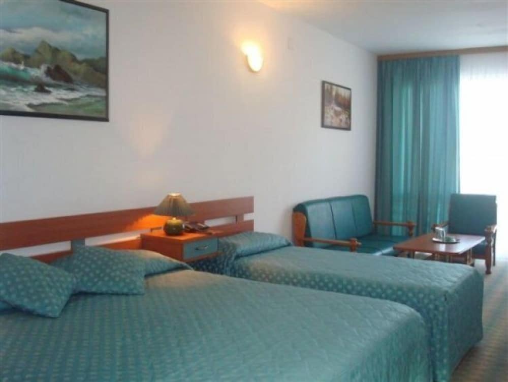 Delta Palace - 494