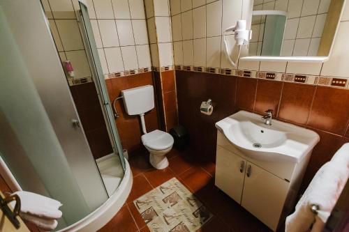 Hotel Dobsi - 944