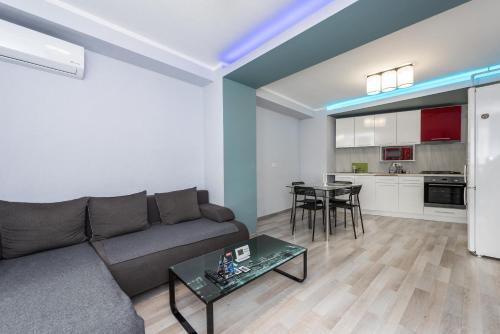 Downtown Accommodation - 778
