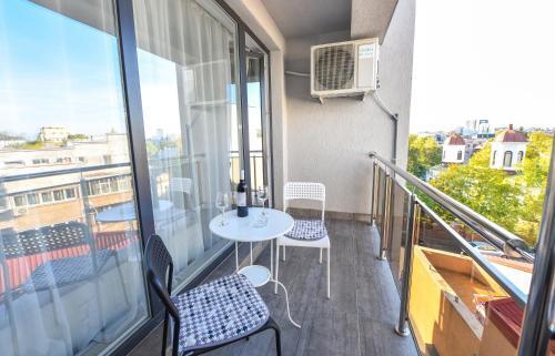 Downtown Accommodation - 582