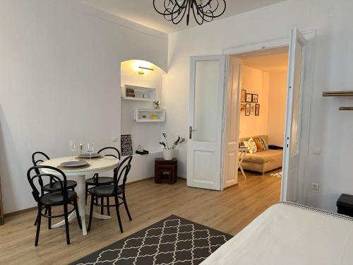 Downtown Residence - 536