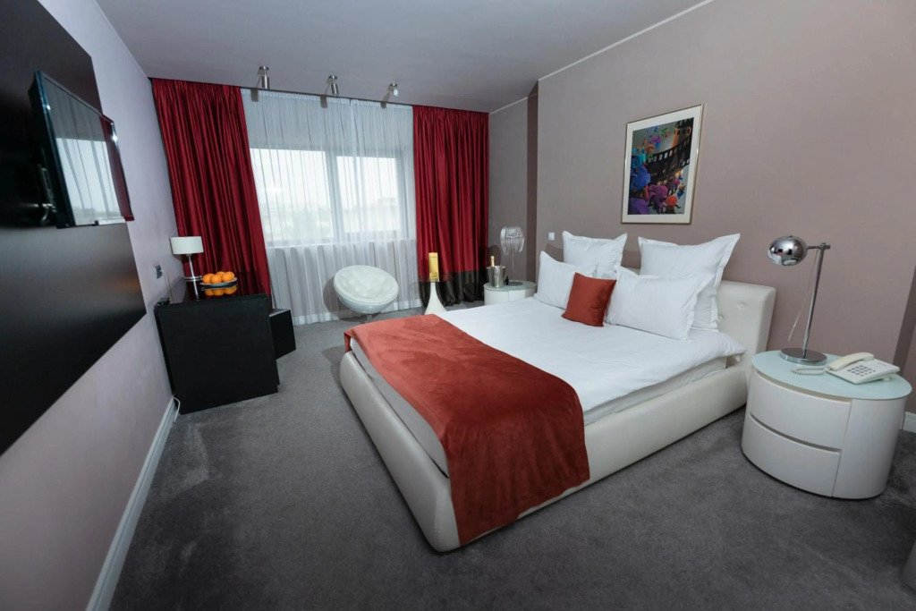 Hotel Dumbrava - 642