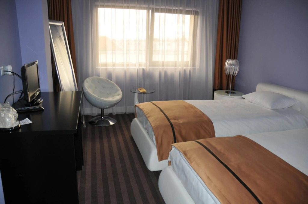 Hotel Dumbrava - 788