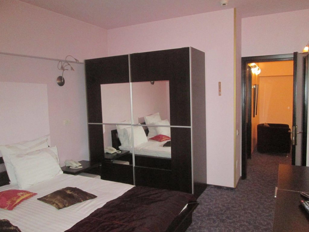 Hotel Dumbrava - 422