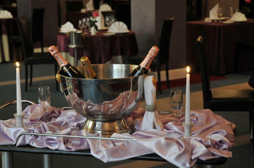 Hotel Dumbrava - 845
