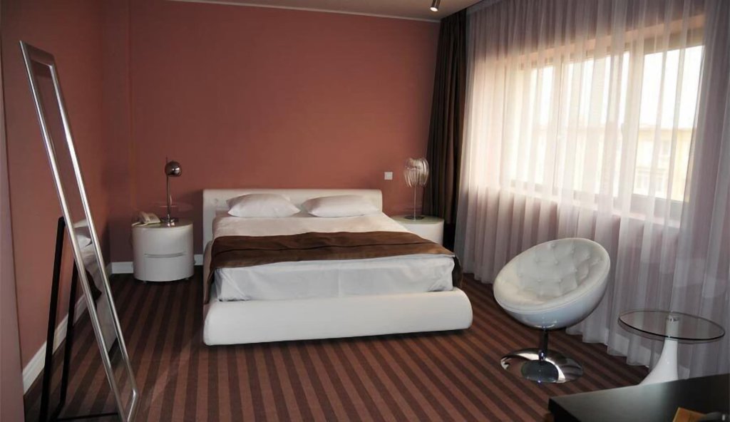 Hotel Dumbrava - 855