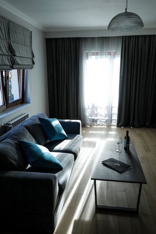 Expecto Apartments - 808