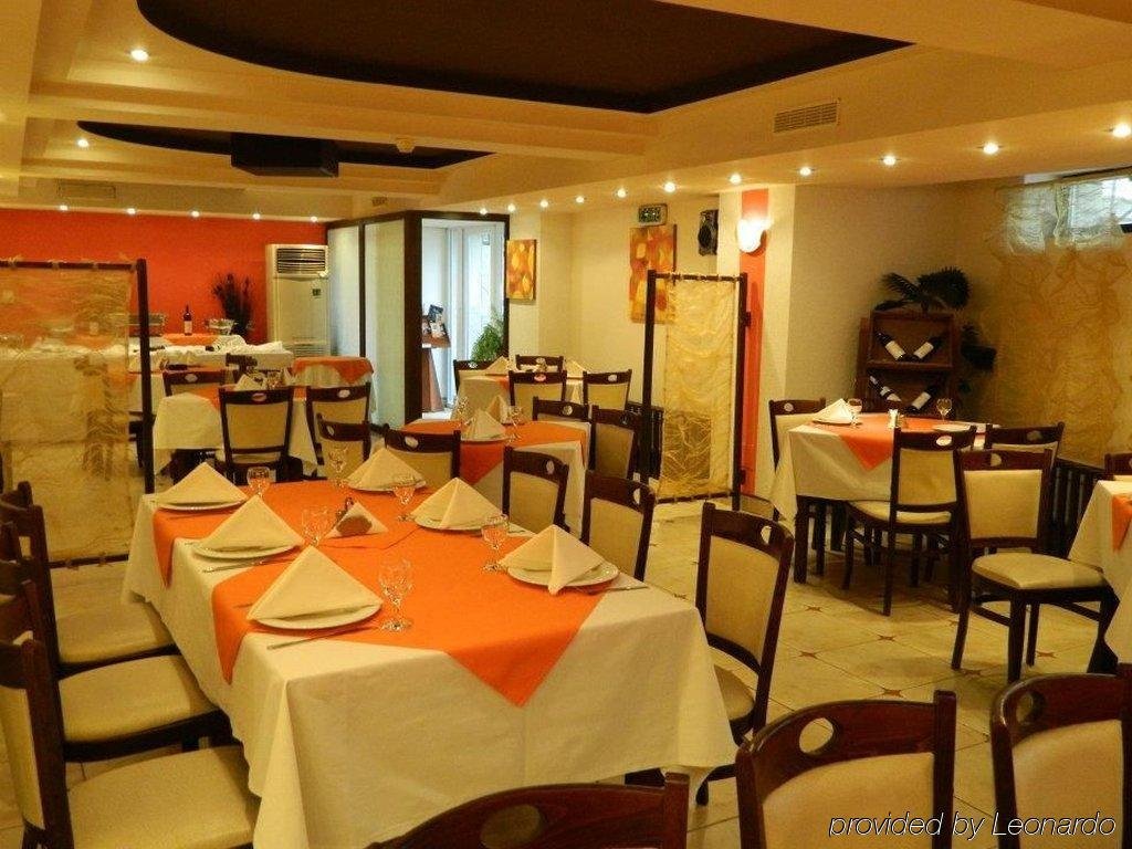 Elizeu Hotel - 330