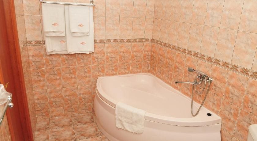 Hotel Emma Est - 996