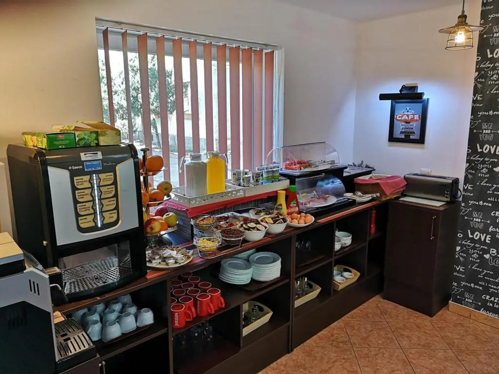 Euro Hotel - 575