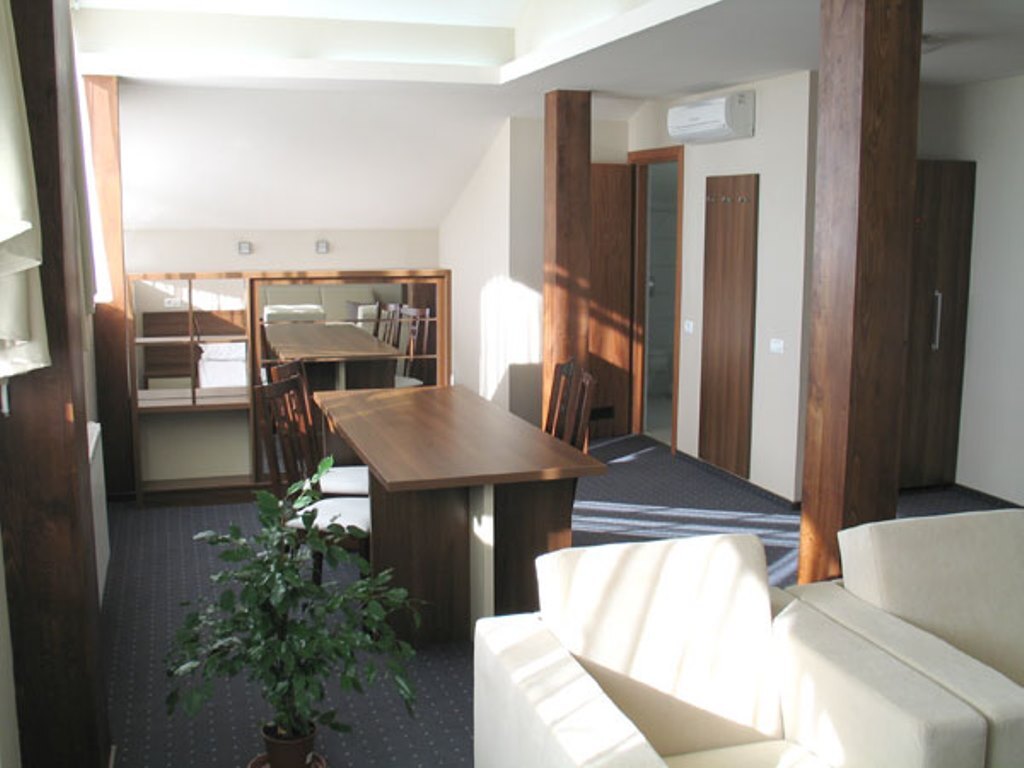 Euro House Hotel - 293