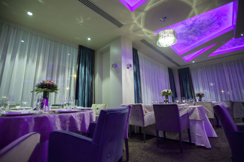 Exclusive Hotel & More - 583
