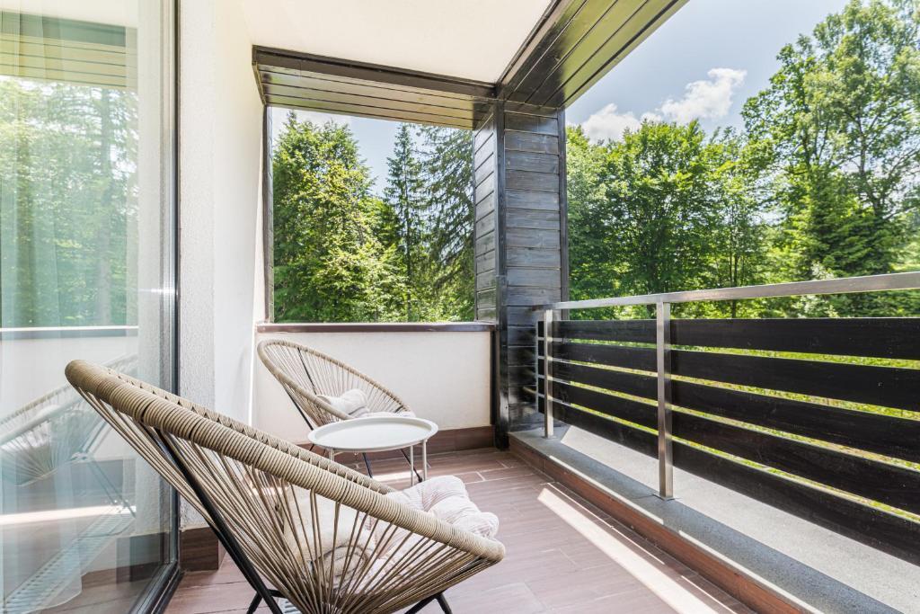 Fabulous Views Silver Mountain 3 Rooms Apartment - 668