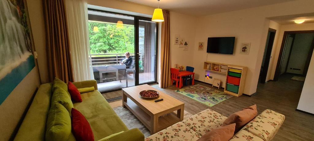 Fabulous Views Silver Mountain 3 Rooms Apartment - 288