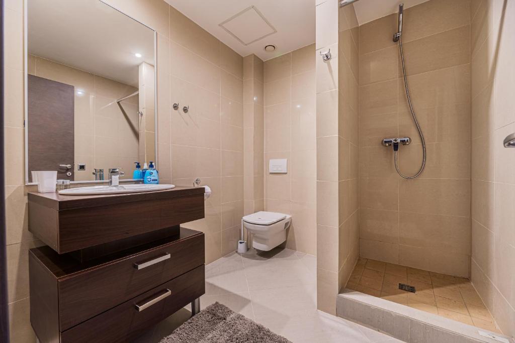 Fabulous Views Silver Mountain 3 Rooms Apartment - 442