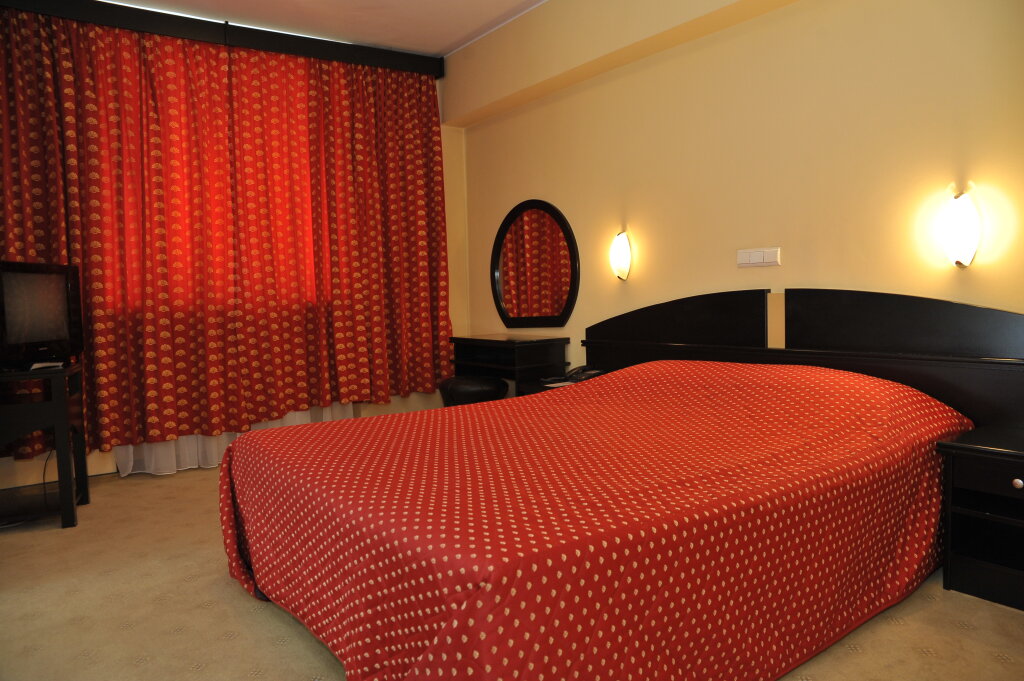 Hotel Fenyo - 425