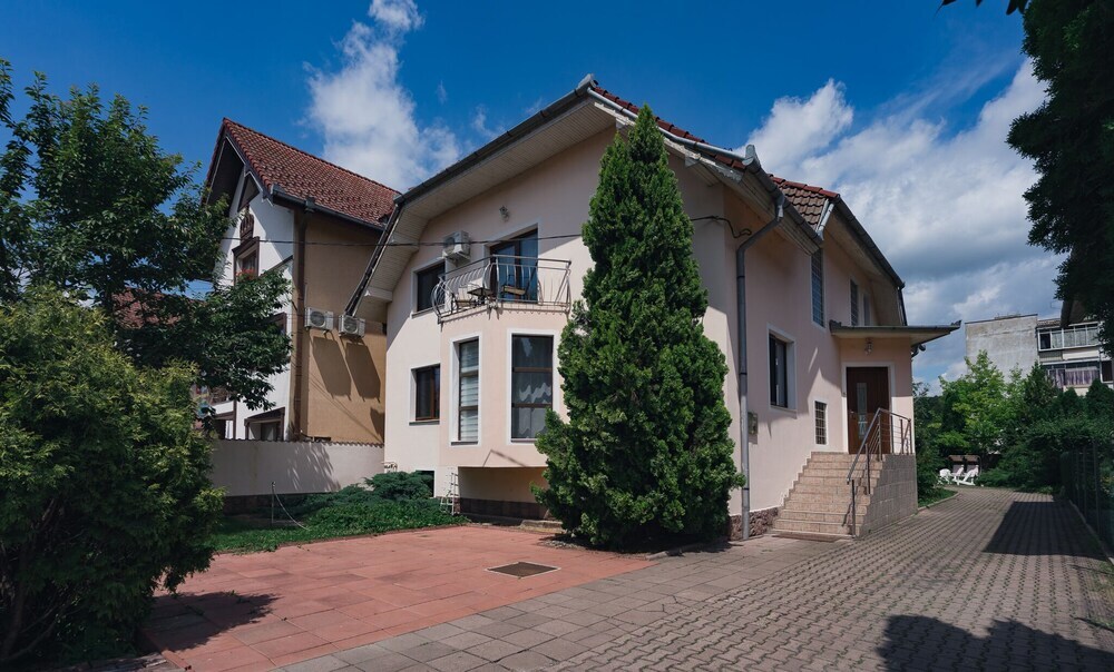Flora Luxury House - 41
