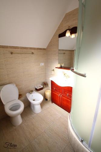 Flora Luxury House - 949