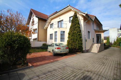 Flora Luxury House - 821