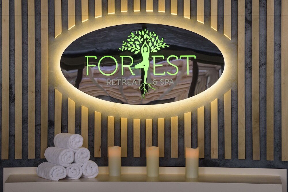 Forest Retreat & Spa - 829