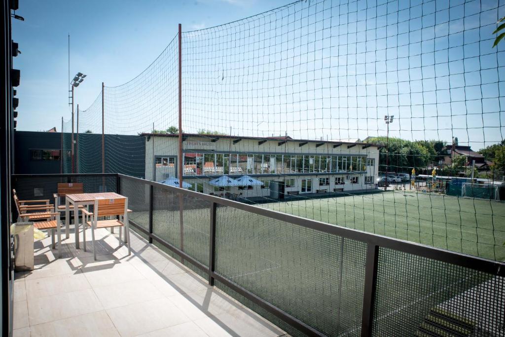 FRIENDS RESIDENCE Apartments - 623