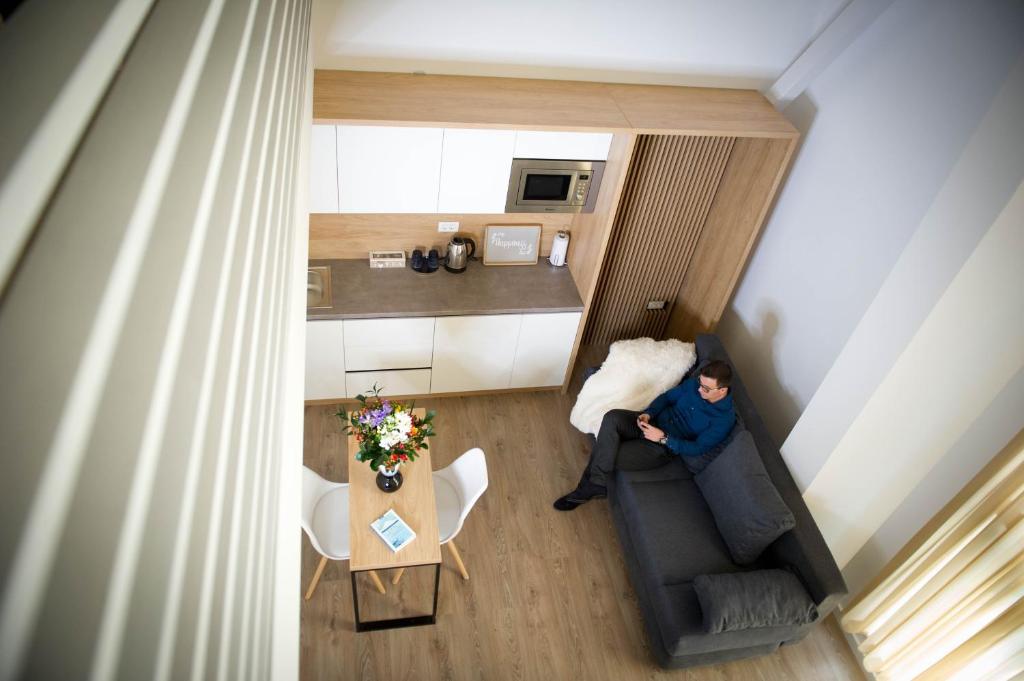 FRIENDS RESIDENCE Apartments - 174
