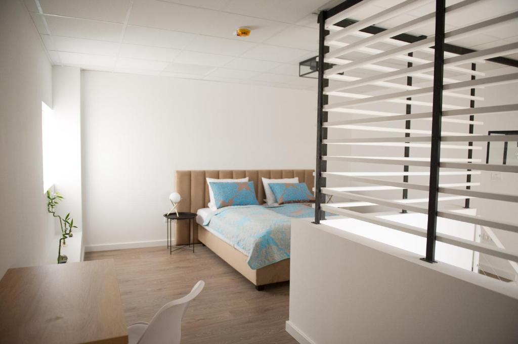 FRIENDS RESIDENCE Apartments - 619