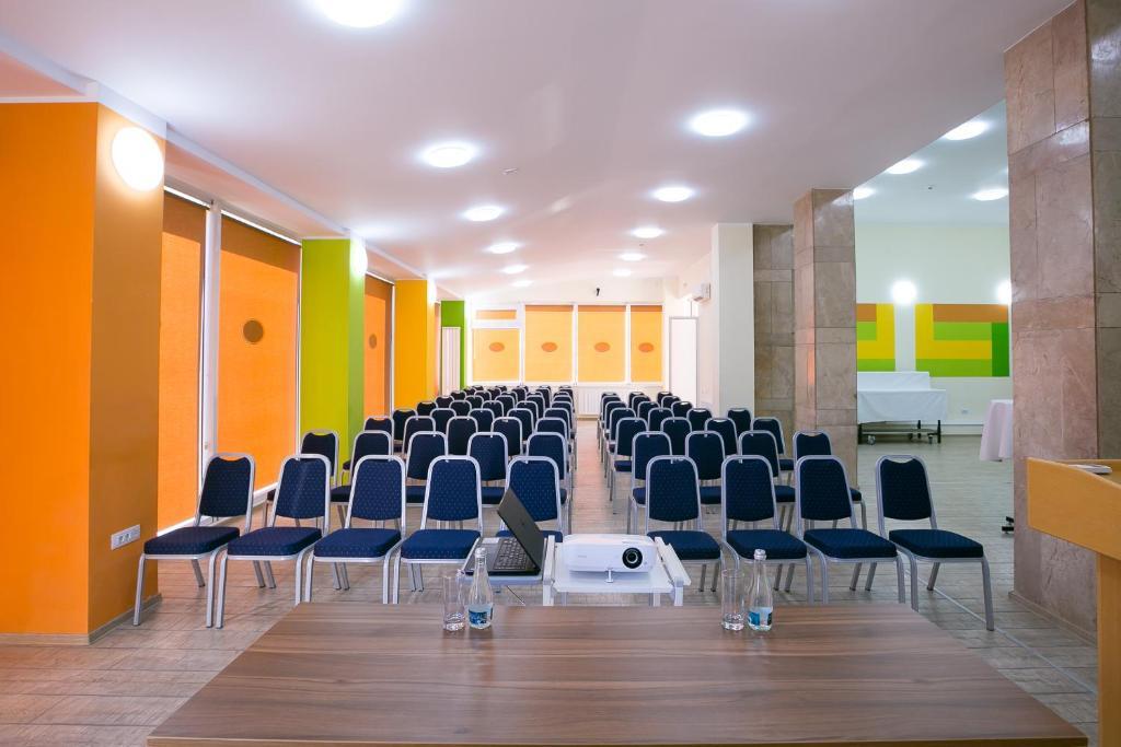 ibis Styles Dunarea Galati - 850