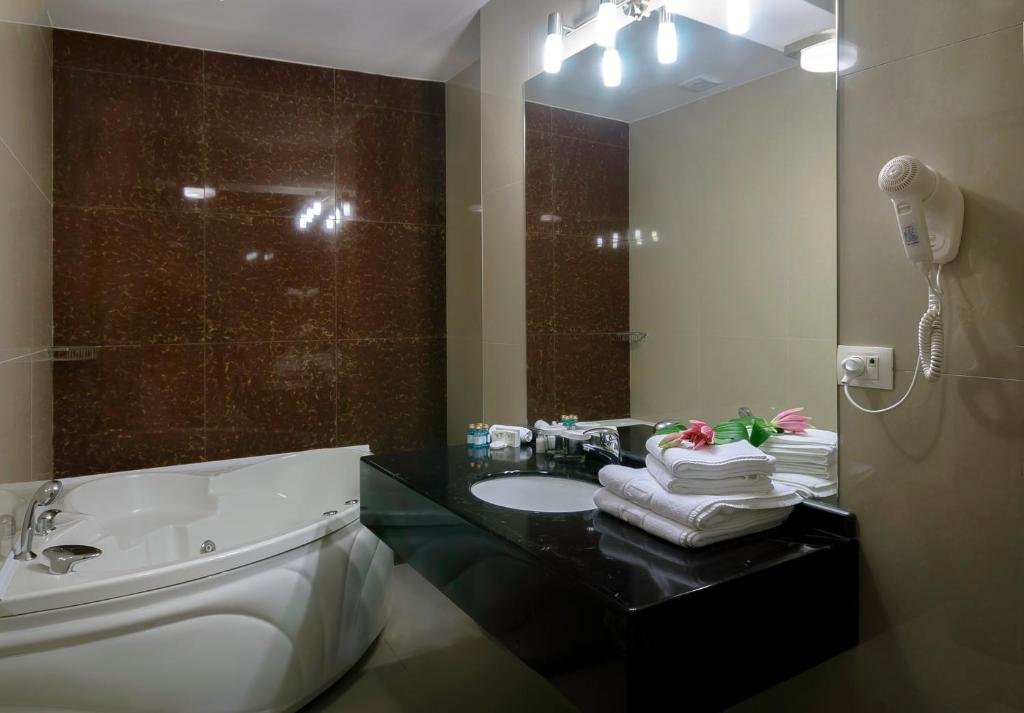 Golden Time Hotel - 969