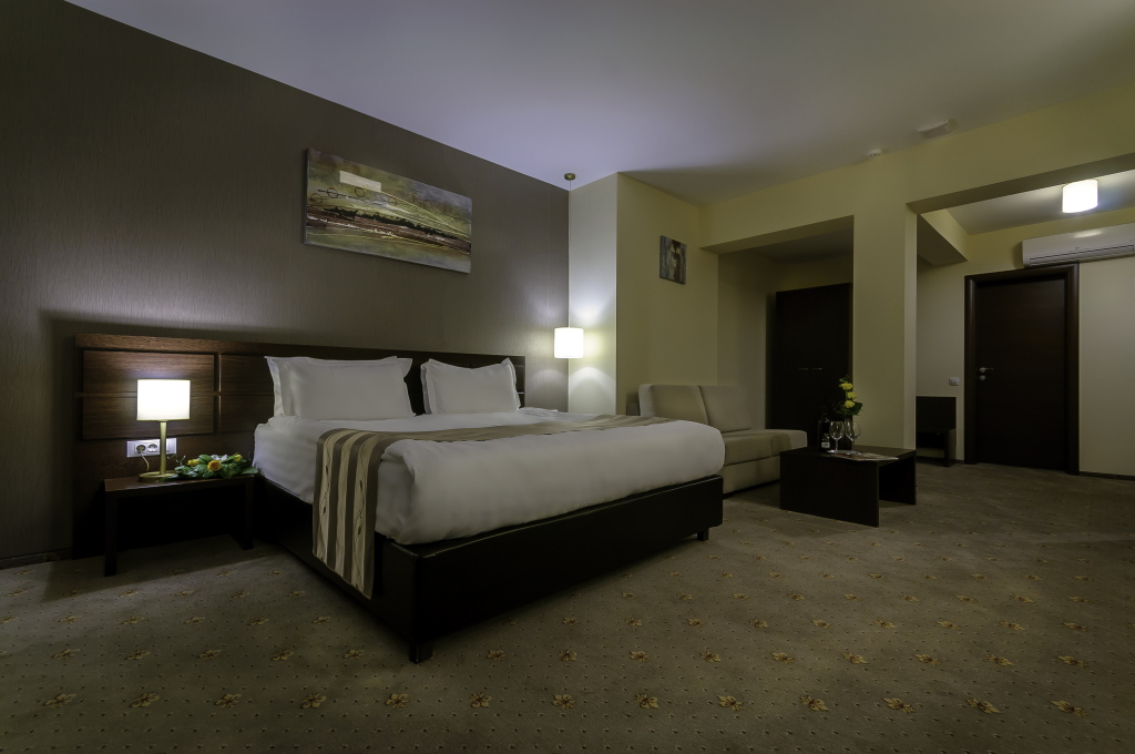 Golden Time Hotel - 540