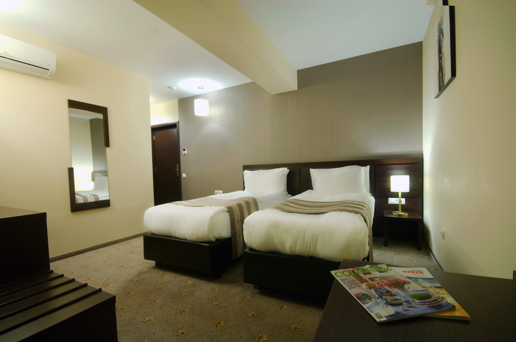 Golden Time Hotel - 870