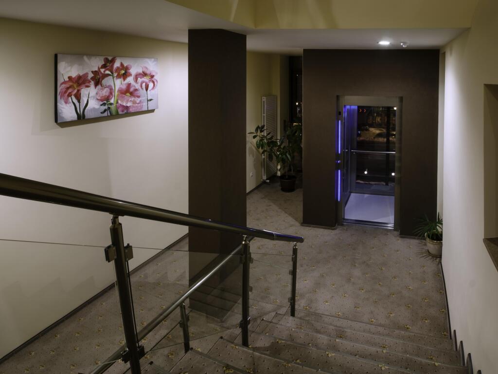 Golden Time Hotel - 594