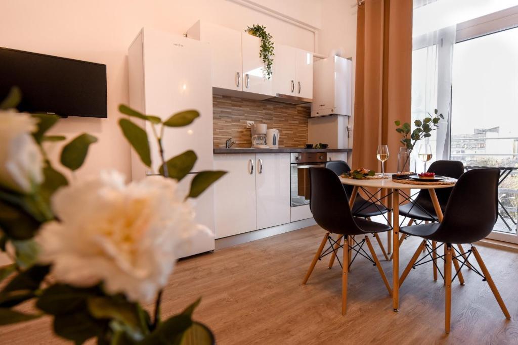 GOLDEN TOUCHES - Elegant - Armeneasca Central Apt - 493