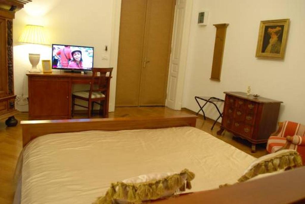 Grand Boutique Hotel - 115