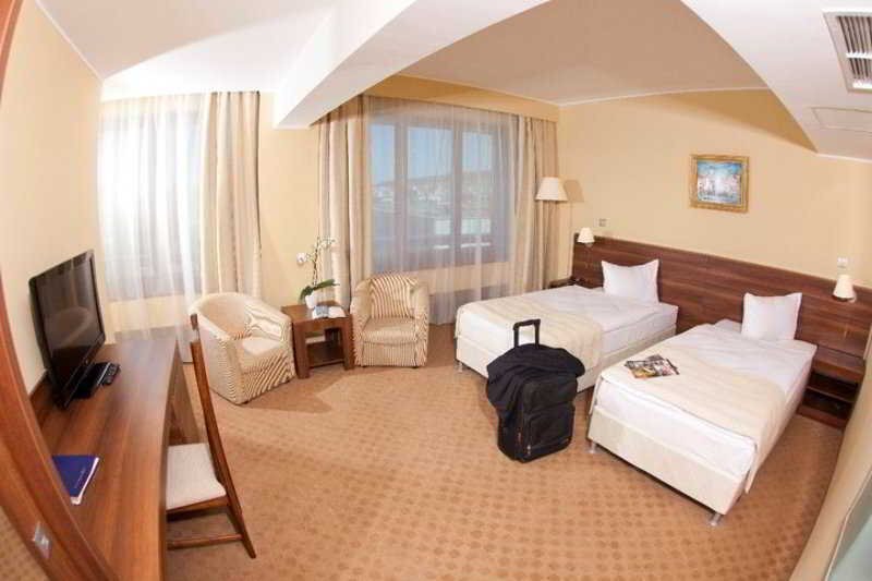 Grand Hotel - 383
